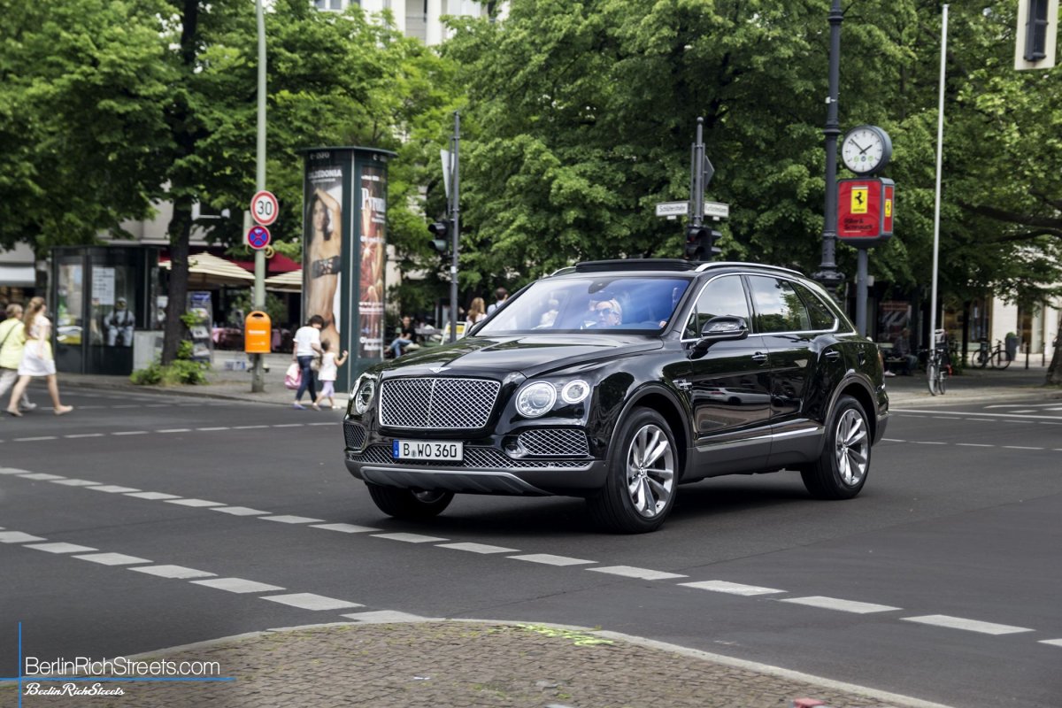Bentley Bentayga spotted in Berlin — BerlinRichStreets