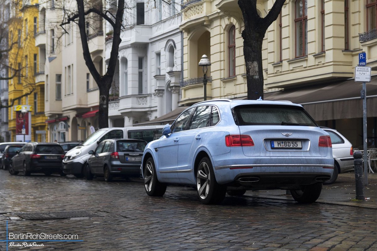Bentley Bentayga spotted in Berlin — BerlinRichStreets