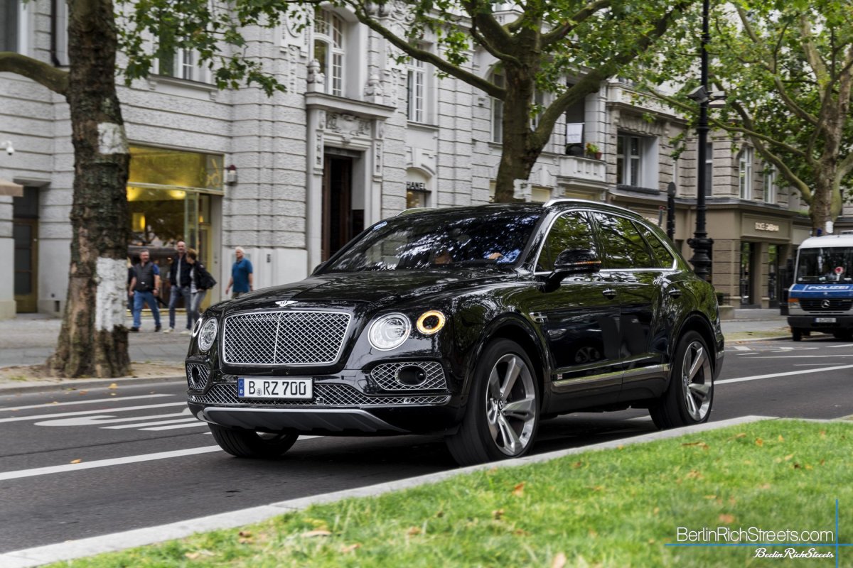 Bentley Bentayga spotted in Berlin — BerlinRichStreets