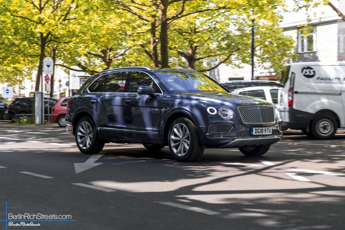 Bentley Bentayga spotted in Berlin — BerlinRichStreets