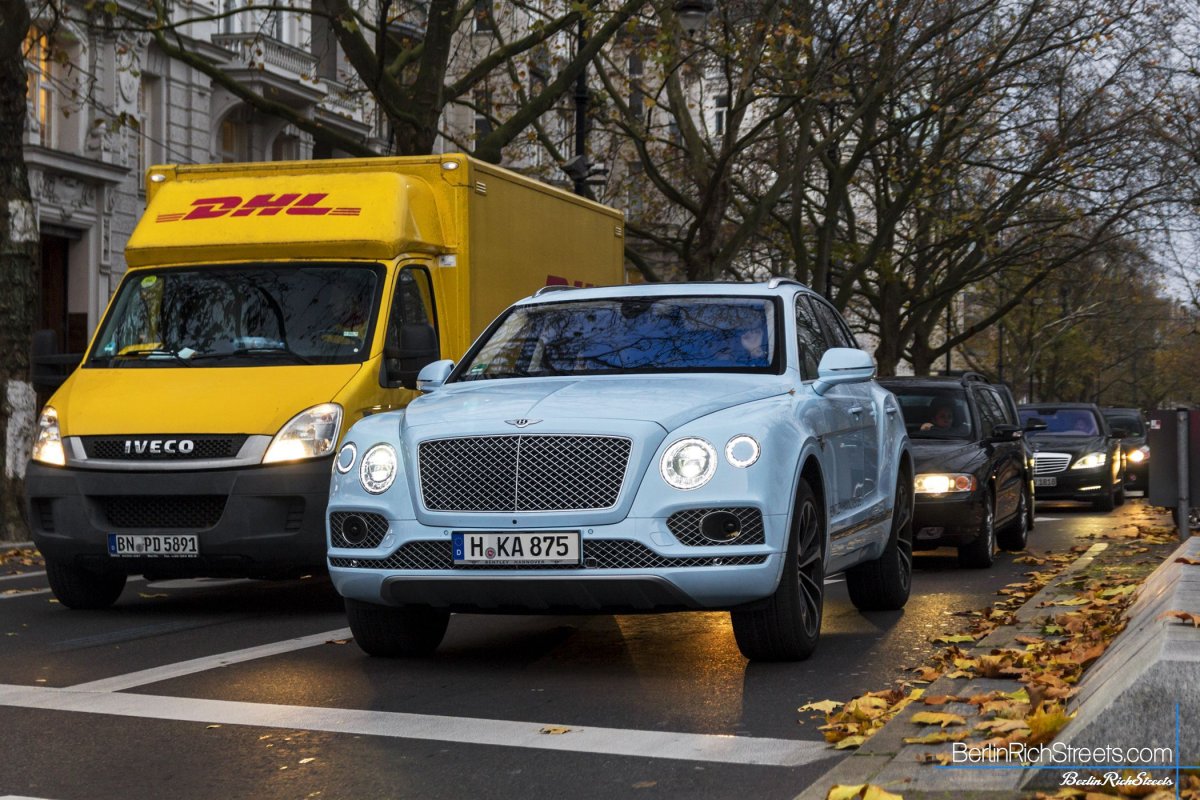 Bentley Bentayga spotted in Berlin — BerlinRichStreets