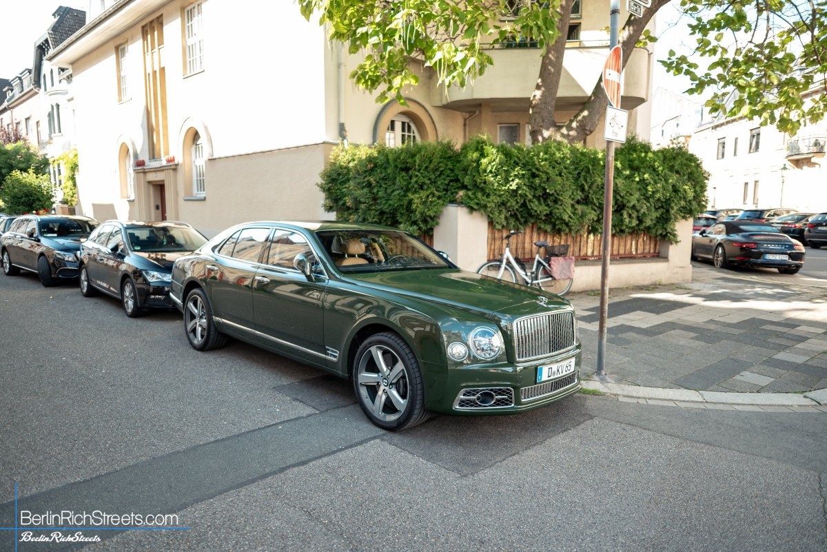 Bentley Mulsanne Speed (2016) spotted in Düsseldorf — BerlinRichStreets