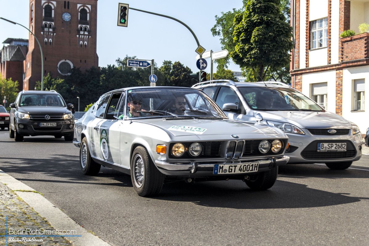 BMW 2002 GT4 spotted in Berlin — BerlinRichStreets