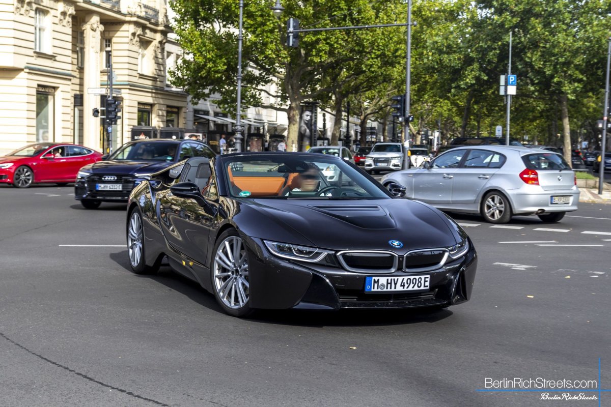 BMW i8 Roadster spotted in Berlin — BerlinRichStreets