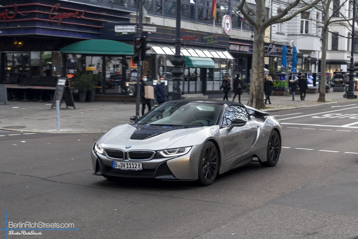 BMW i8 Roadster spotted in Berlin — BerlinRichStreets