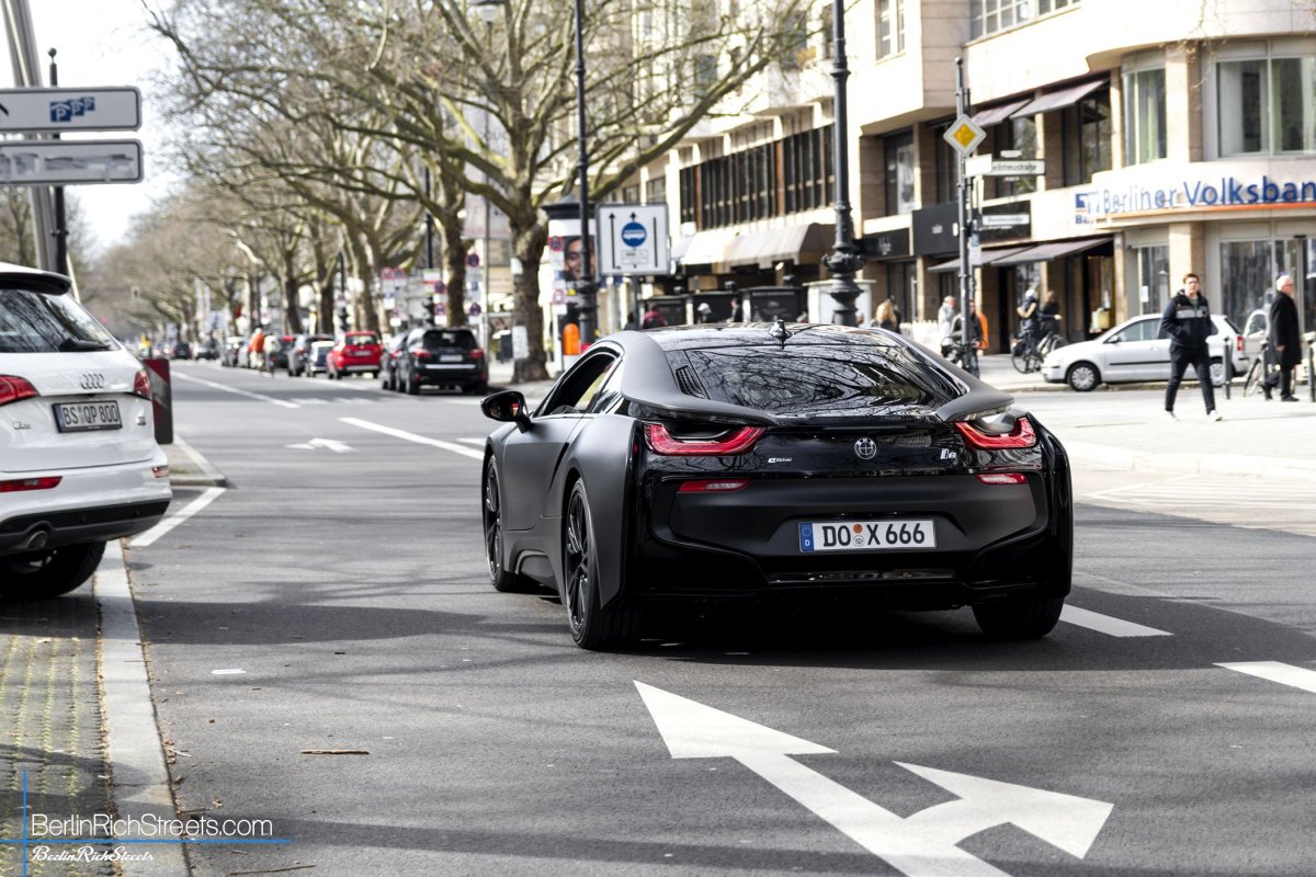 BMW i8 spotted in Berlin — BerlinRichStreets