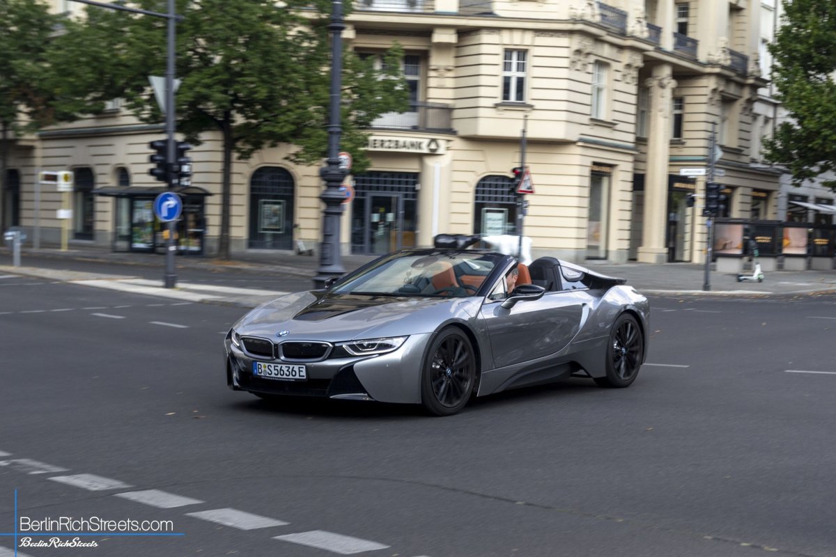BMW i8 Roadster spotted in Berlin — BerlinRichStreets