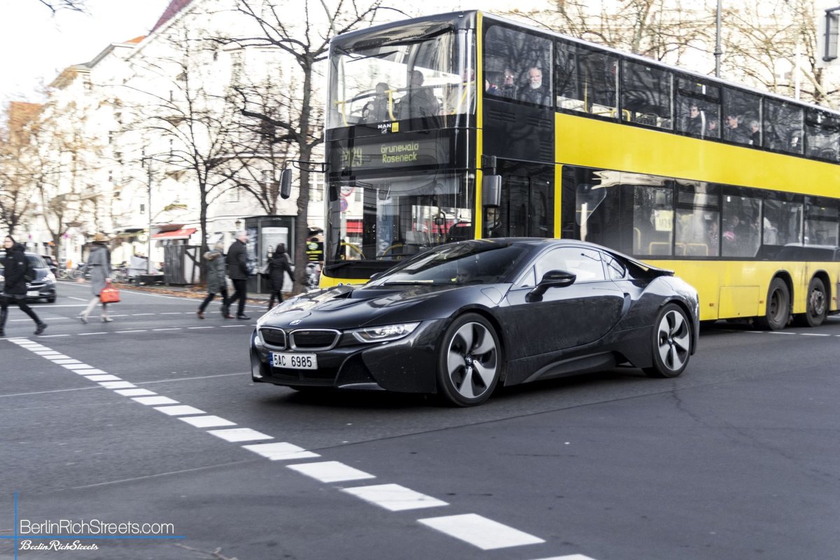 BMW i8 spotted in Berlin — BerlinRichStreets