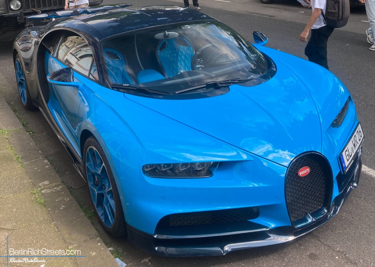 Bugatti Chiron spotted in Düsseldorf — BerlinRichStreets