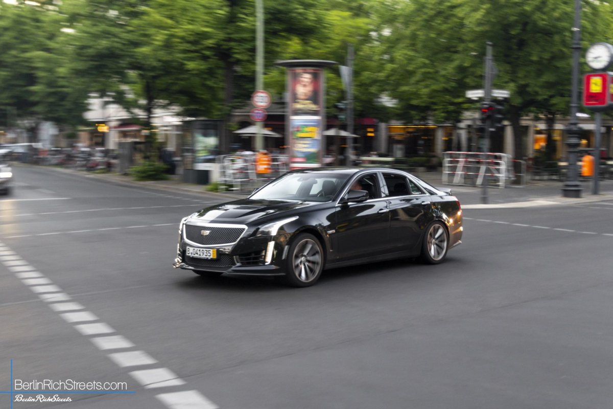 Cadillac CTS-V (2015) spotted in Berlin — BerlinRichStreets