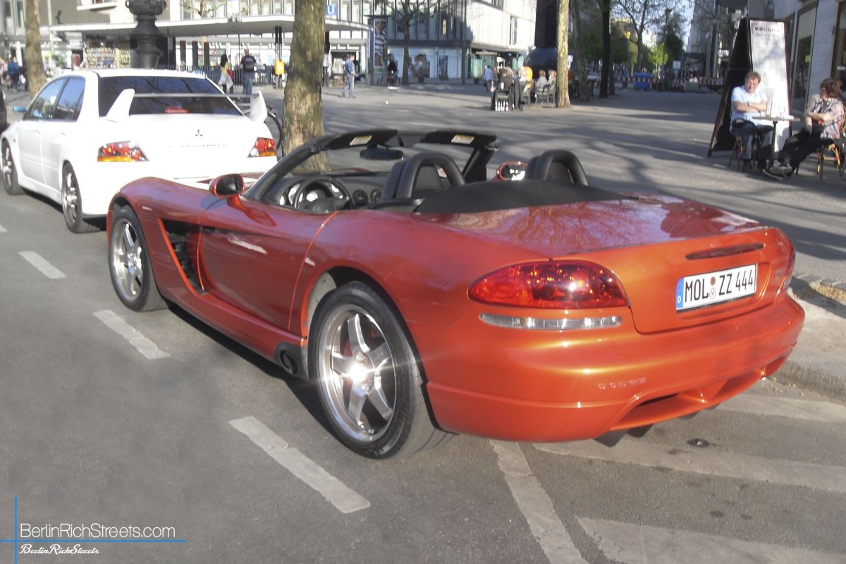 Dodge Viper SRT10 Roadster spotted in Berlin — BerlinRichStreets