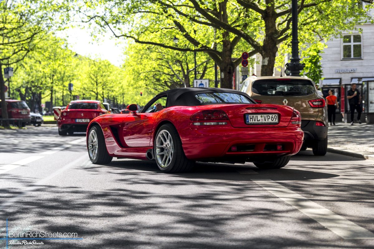 Dodge Viper SRT10 Roadster spotted in Berlin — BerlinRichStreets