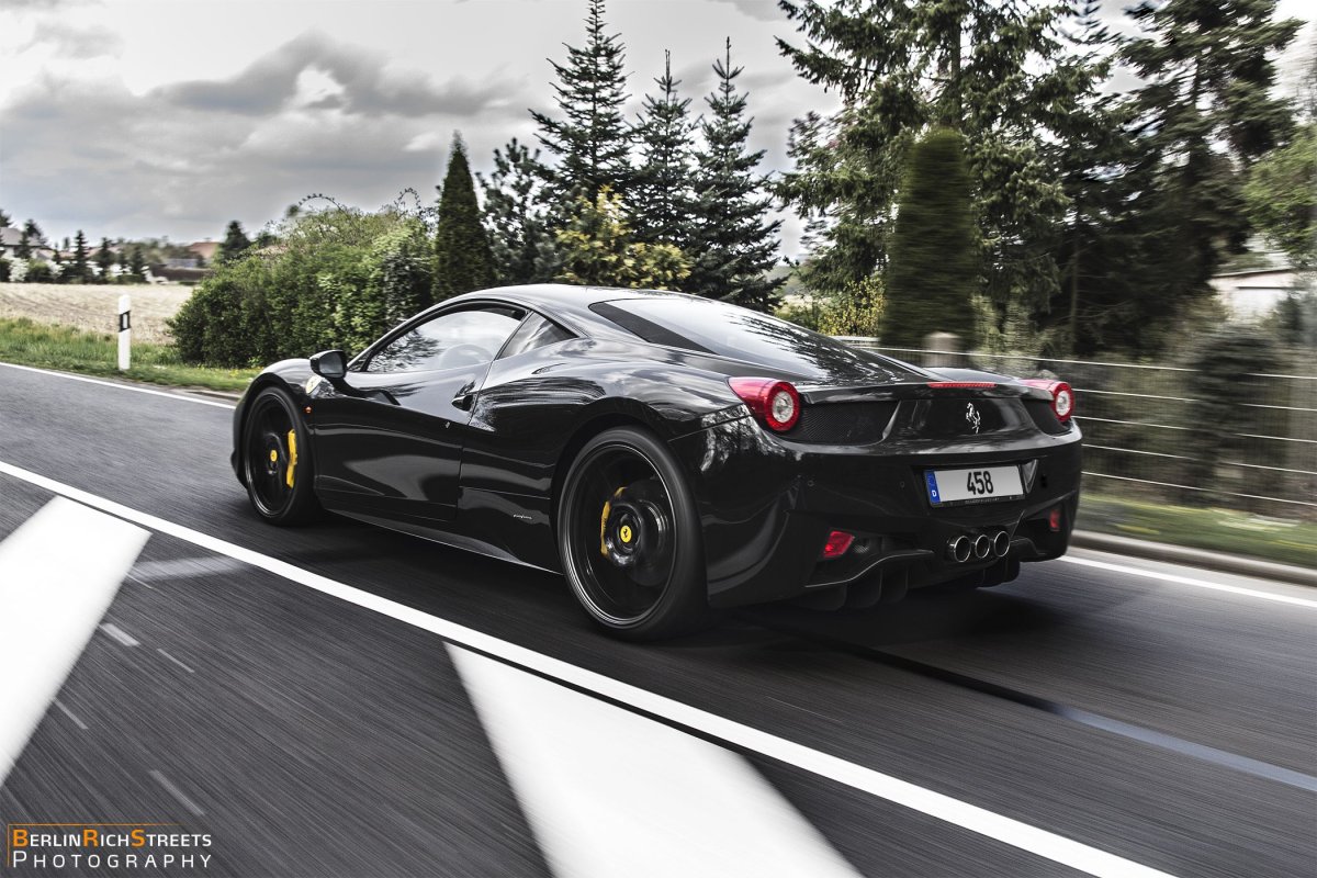 Ferrari 458 Italia — BerlinRichStreets