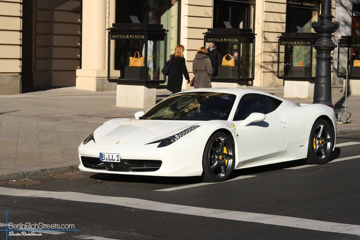 Ferrari 458 Italia spotted in Berlin — BerlinRichStreets