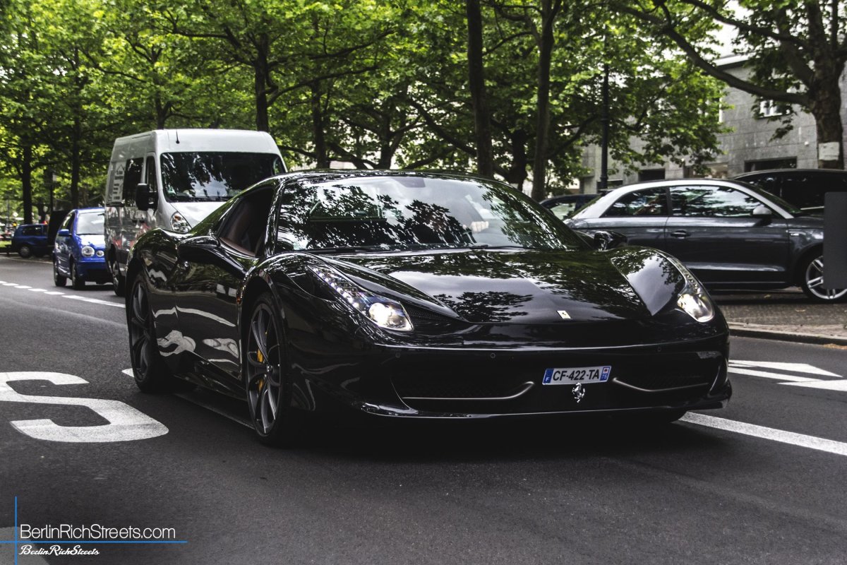 Ferrari 458 Italia spotted in Berlin — BerlinRichStreets