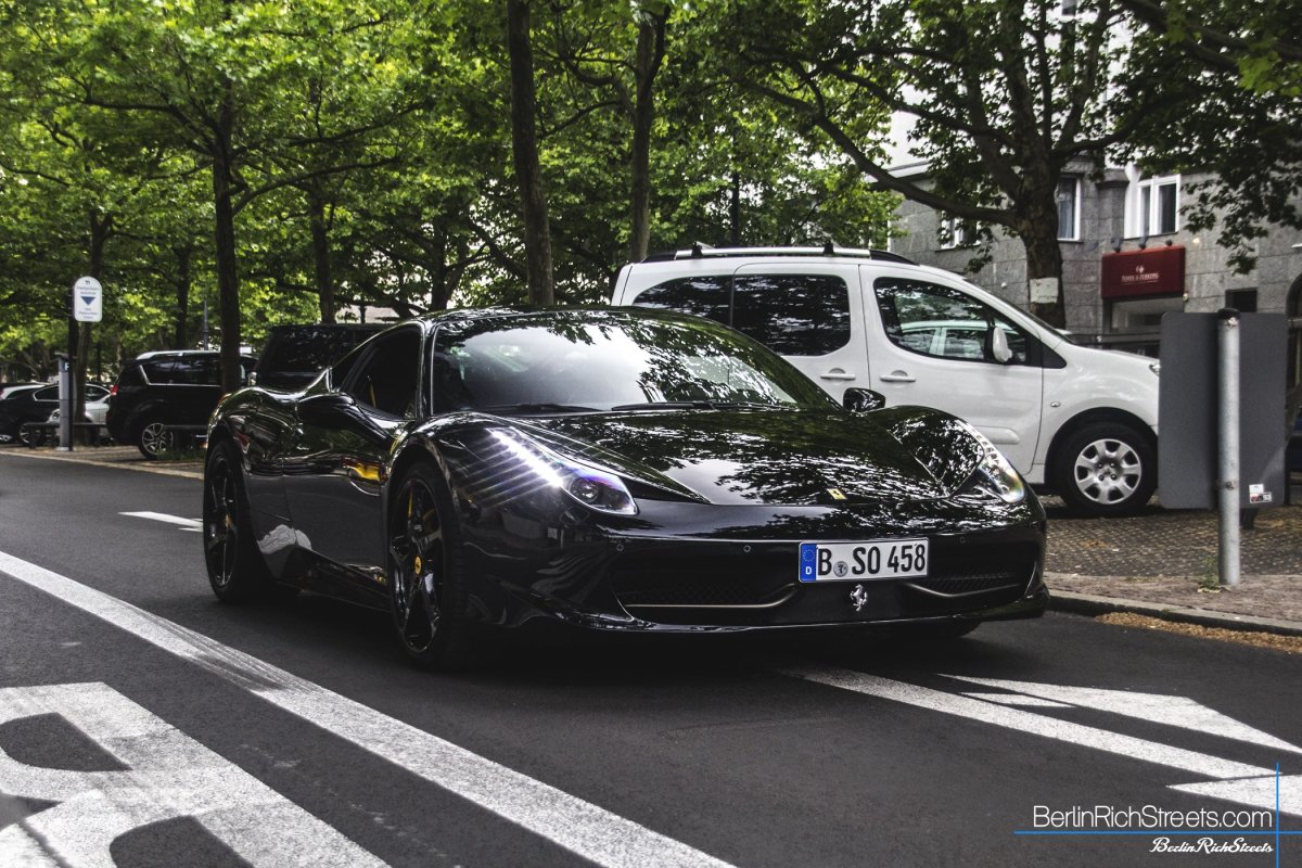Ferrari 458 Italia spotted in Berlin — BerlinRichStreets