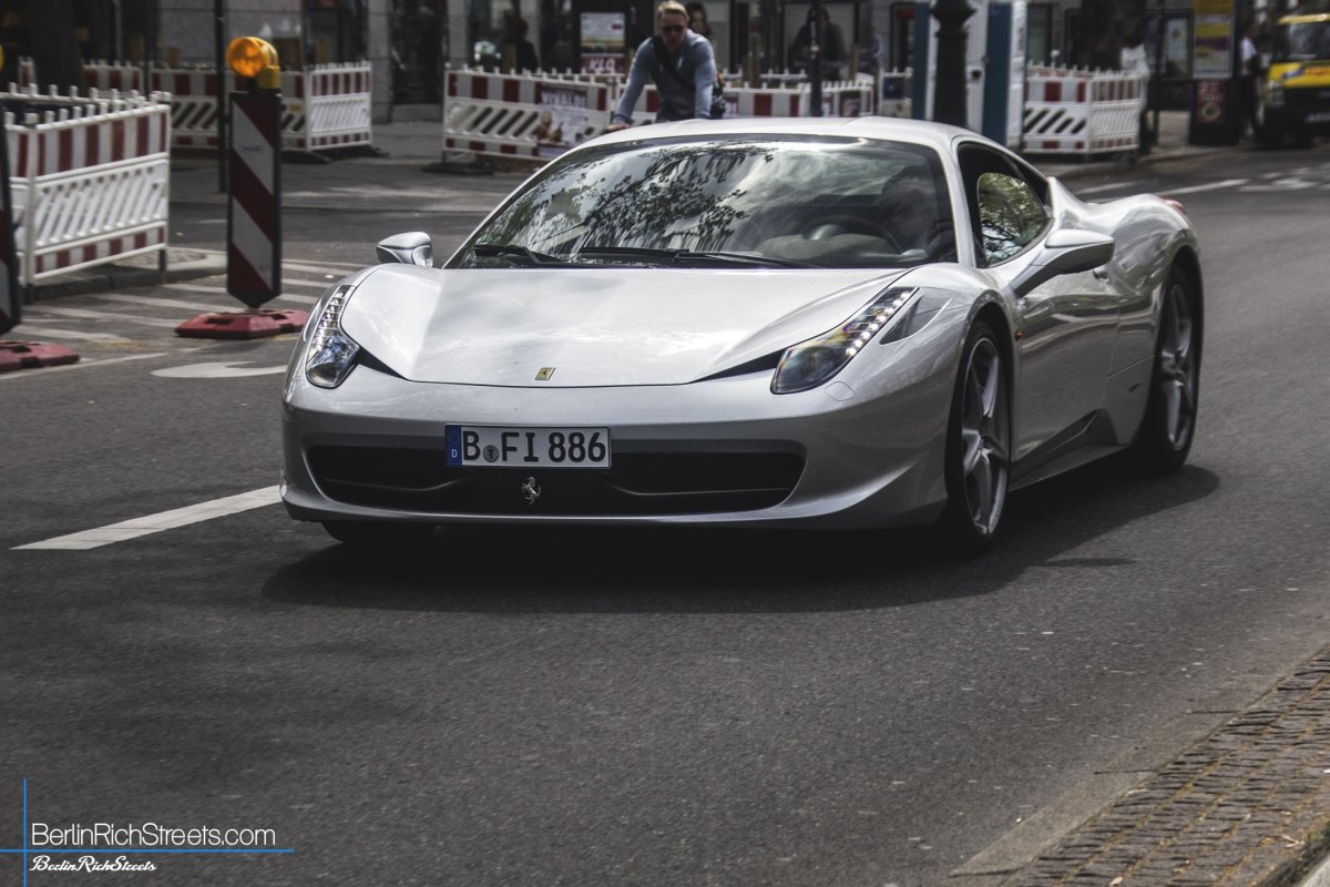 Ferrari 458 Italia spotted in Berlin — BerlinRichStreets