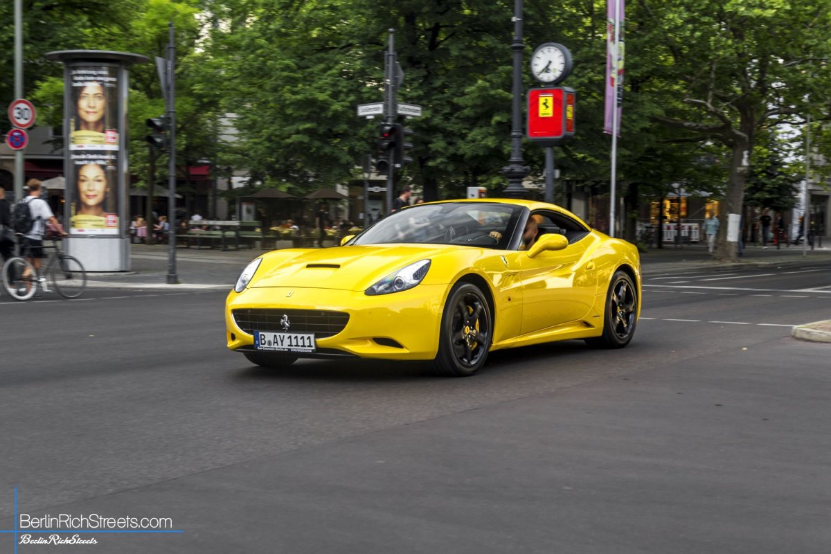 Ferrari California spotted in Berlin — BerlinRichStreets