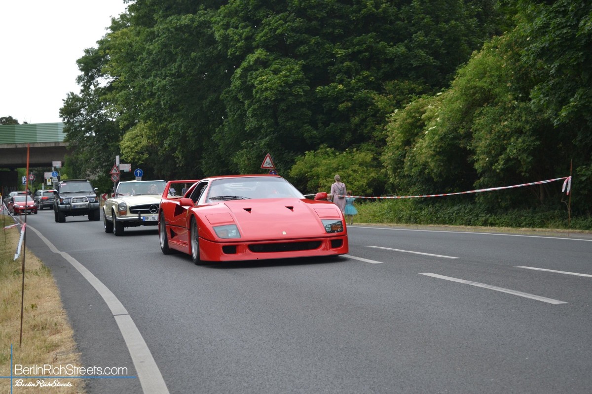 Ferrari F40 spotted in Mönchengladbach — BerlinRichStreets