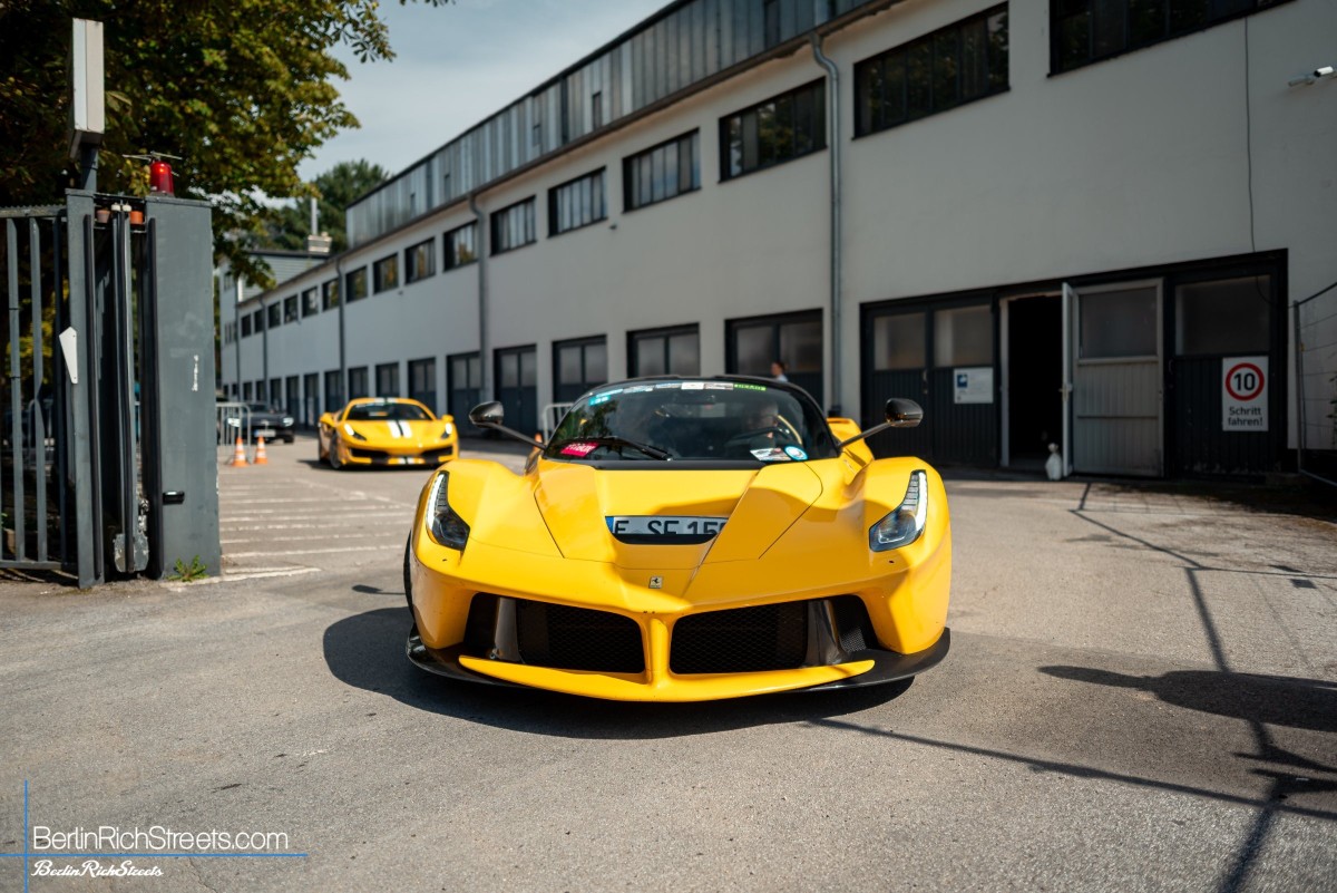 Ferrari LaFerrari spotted in Mülheim an der Ruhr — BerlinRichStreets