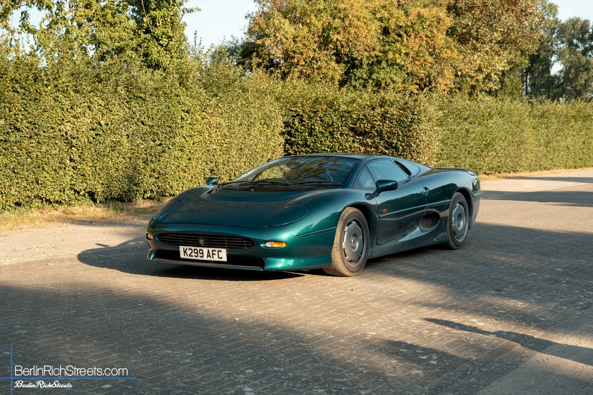Jaguar XJ220 — BerlinRichStreets