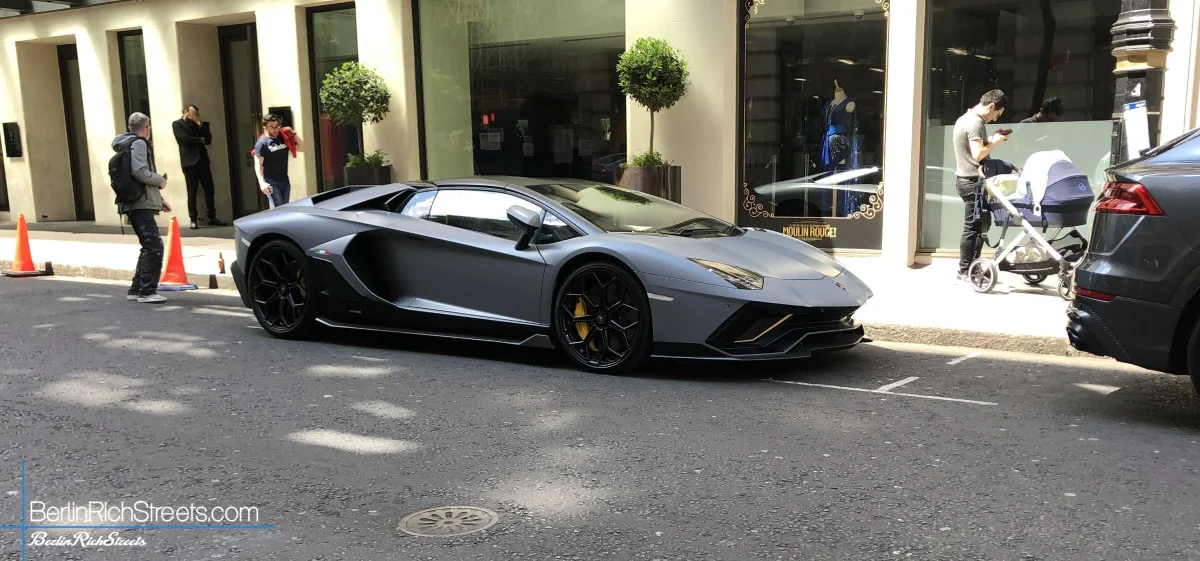 Lamborghini Aventador LP780-4 Ultimae Roadster spotted in London — BerlinRichStreets