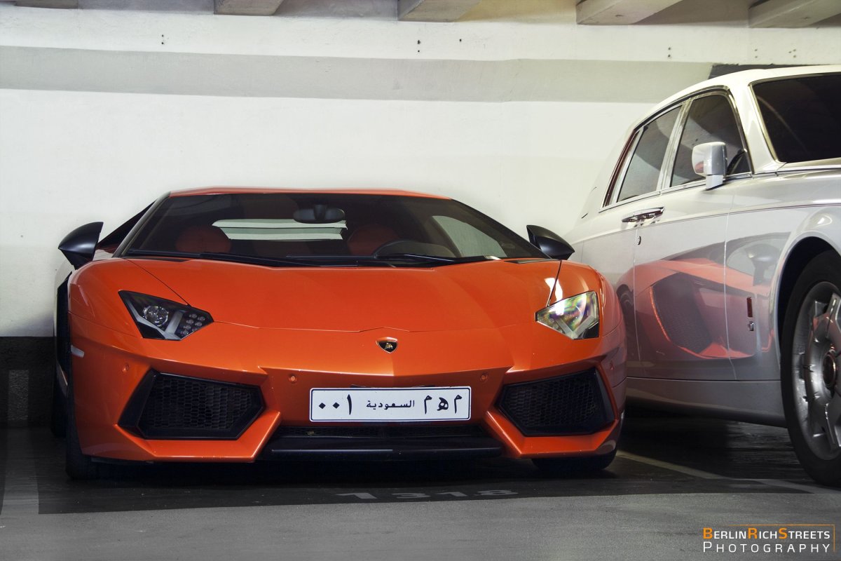 Lamborghini Aventador LP700-4 spotted in Paris — BerlinRichStreets