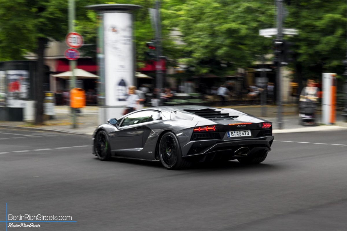 Lamborghini Aventador S LP740-4 spotted in Berlin — BerlinRichStreets