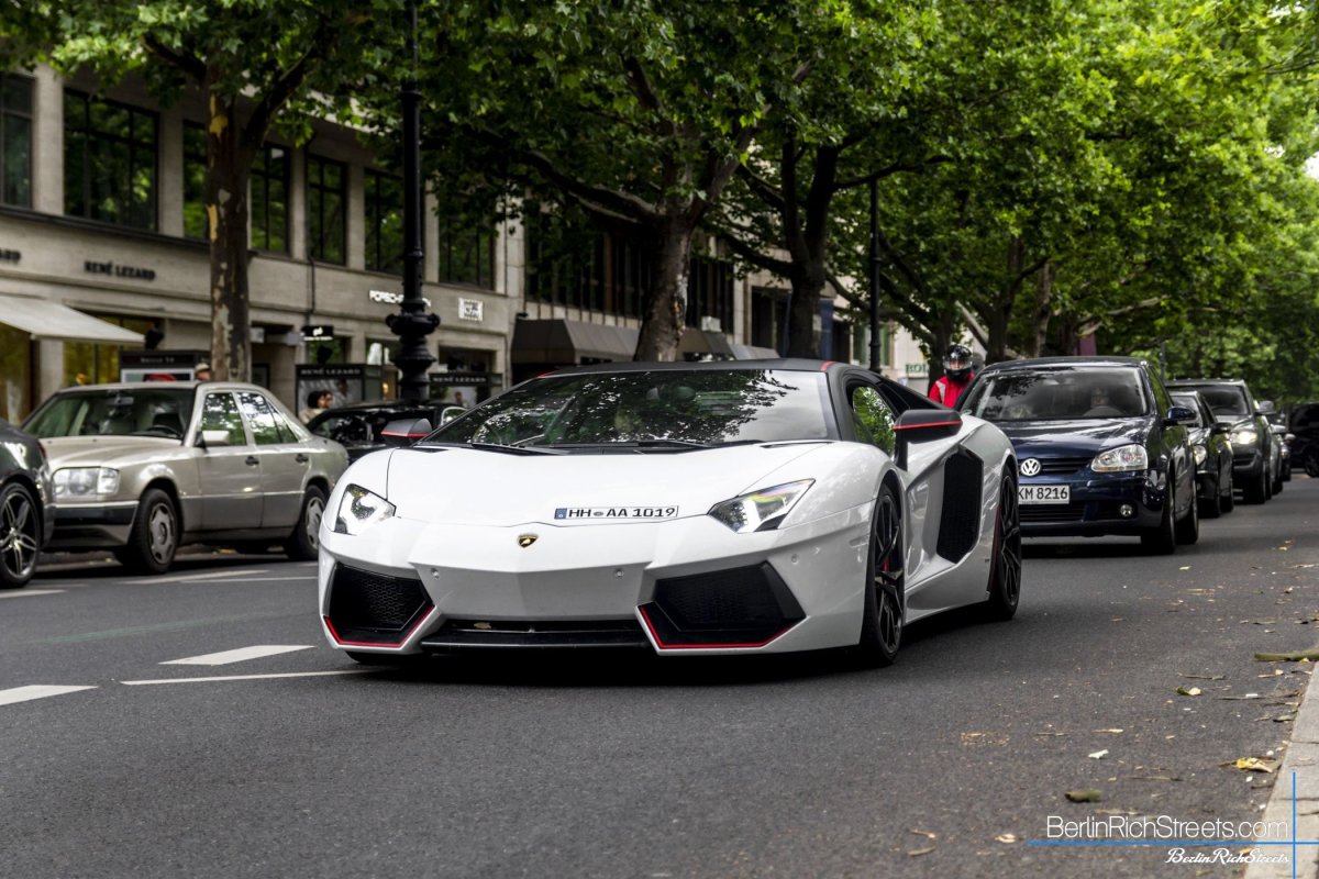 Lamborghini Aventador LP700-4 Pirelli Edition spotted in Berlin — BerlinRichStreets