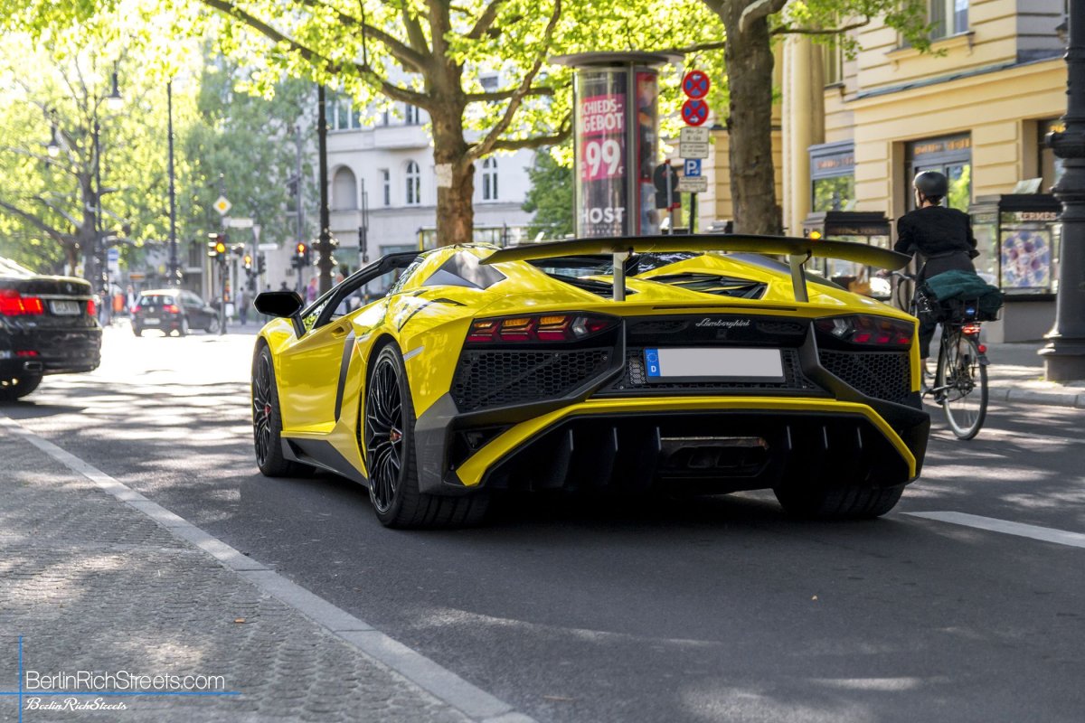 Lamborghini Aventador LP700-4 Roadster spotted in Berlin — BerlinRichStreets
