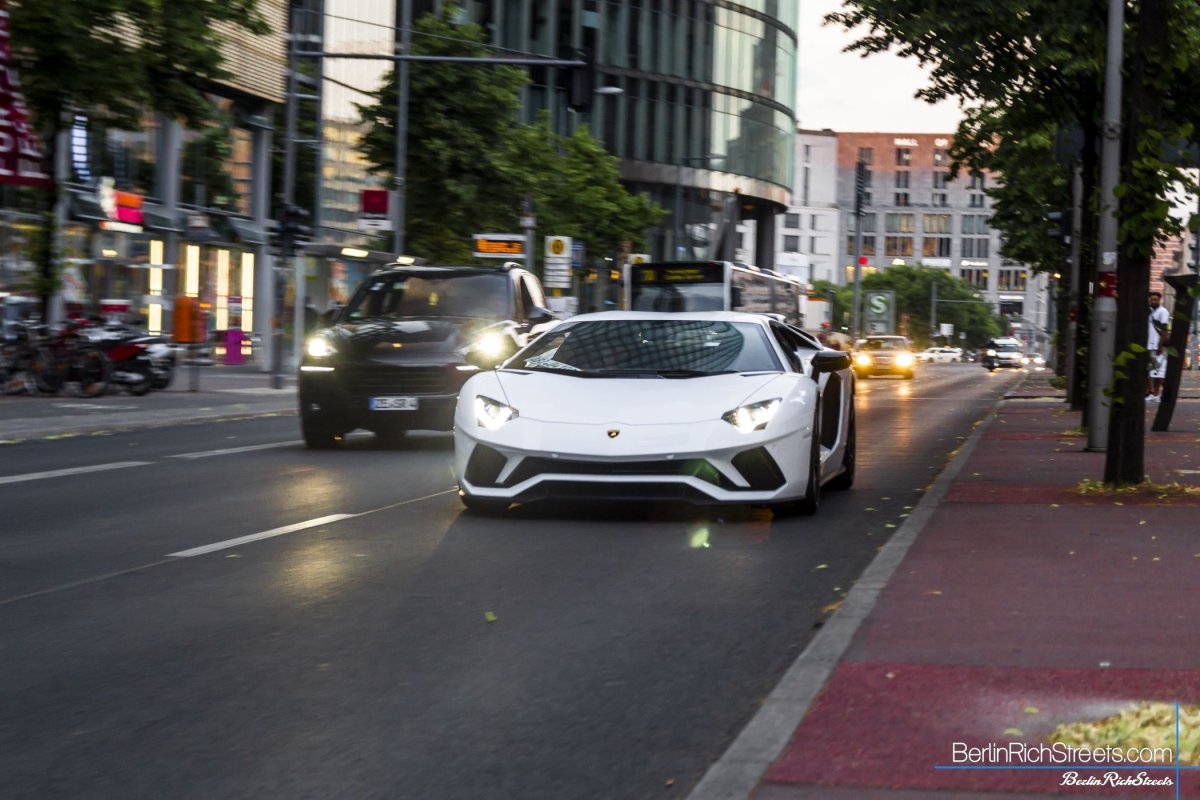 Lamborghini Aventador S LP740-4 spotted in Berlin — BerlinRichStreets