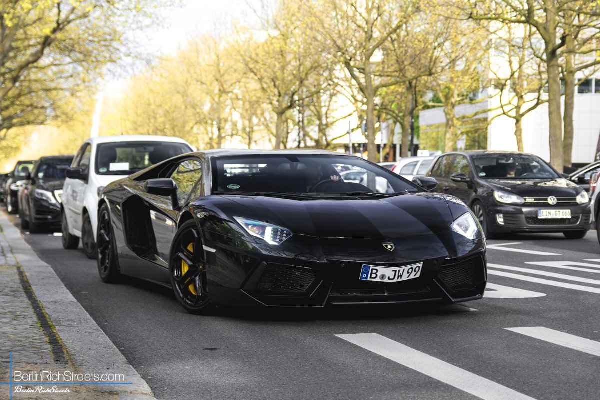Lamborghini Aventador LP700-4 spotted in Berlin — BerlinRichStreets