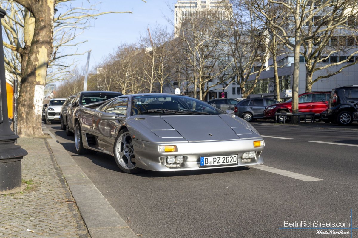 Lamborghini Diablo VT (1993) spotted in Berlin — BerlinRichStreets
