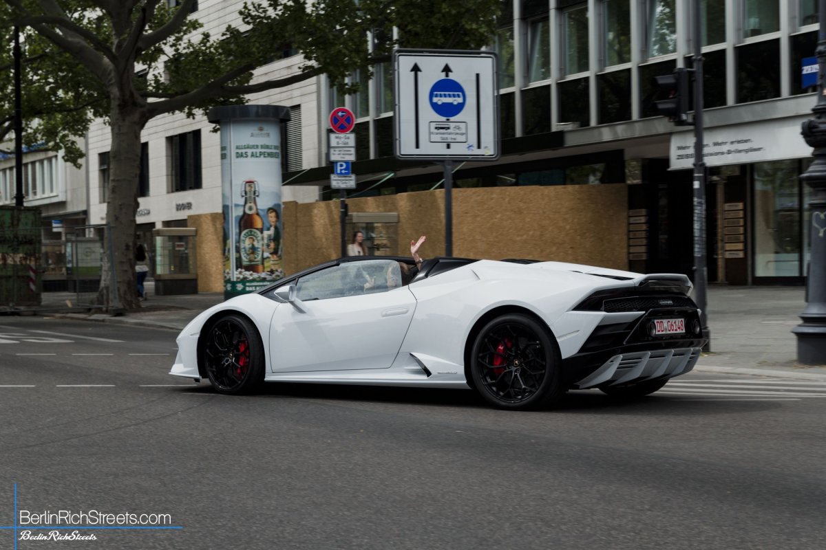 Lamborghini Huracán LP640-4 EVO Spyder spotted in Berlin — BerlinRichStreets
