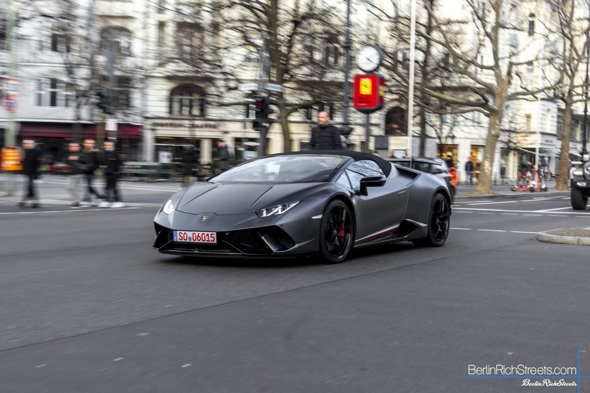 Lamborghini Huracán LP640-4 Performante Spyder spotted in Berlin — BerlinRichStreets
