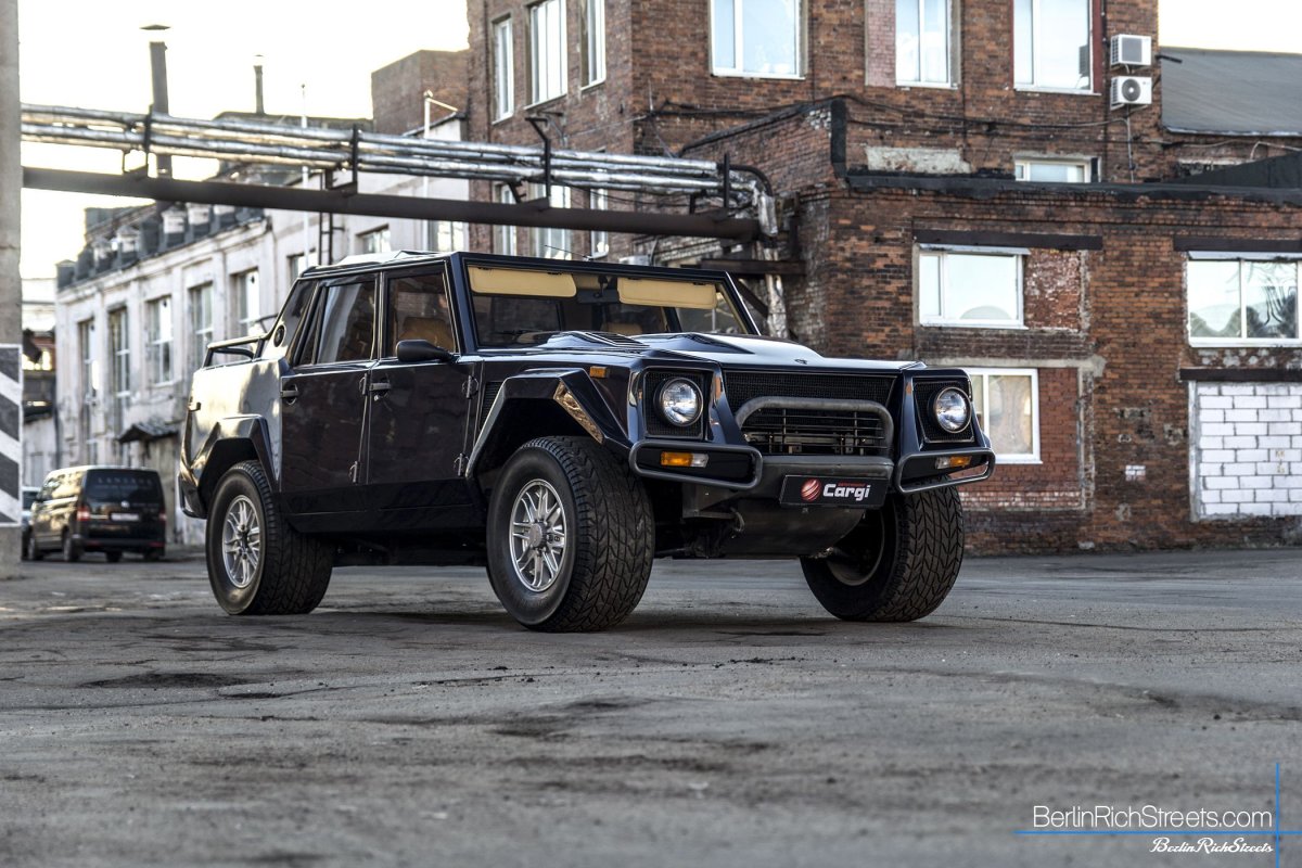 Lamborghini LM002 — BerlinRichStreets