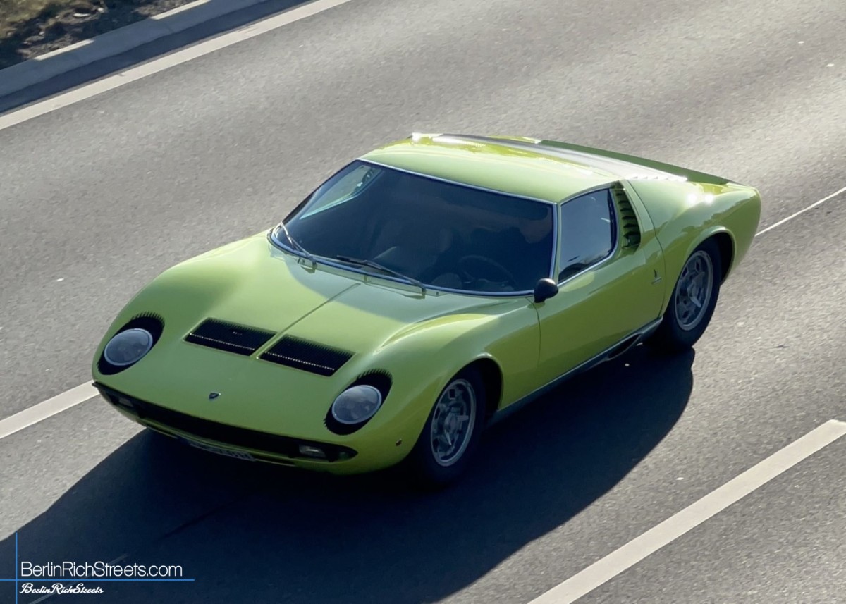 Lamborghini Miura S spotted in Düsseldorf — BerlinRichStreets