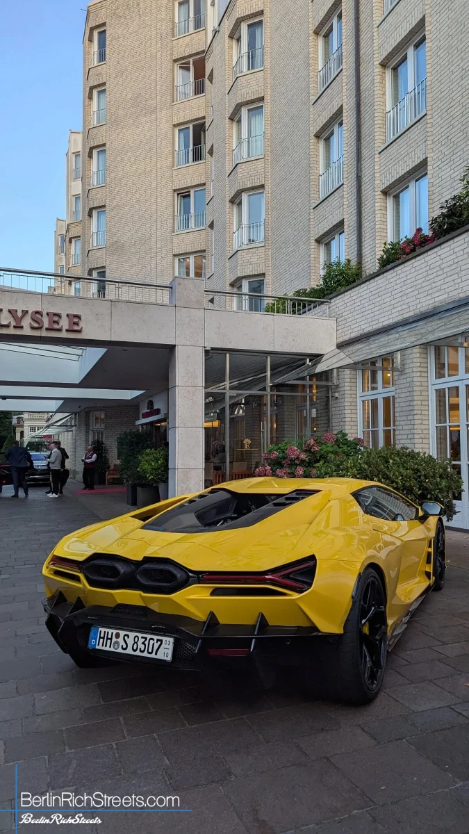 Lamborghini Revuelto — BerlinRichStreets