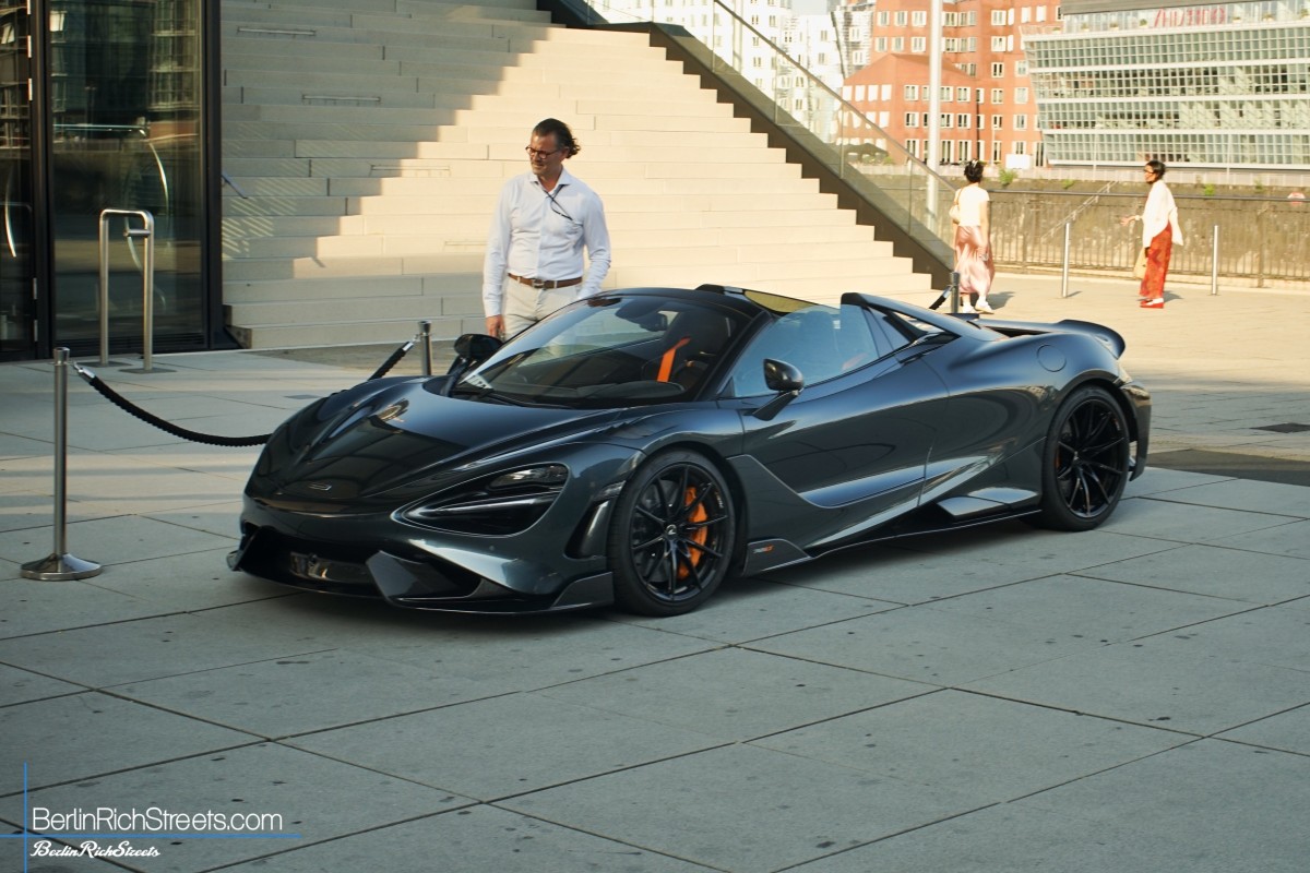 McLaren 765LT Spider spotted in Düsseldorf — BerlinRichStreets