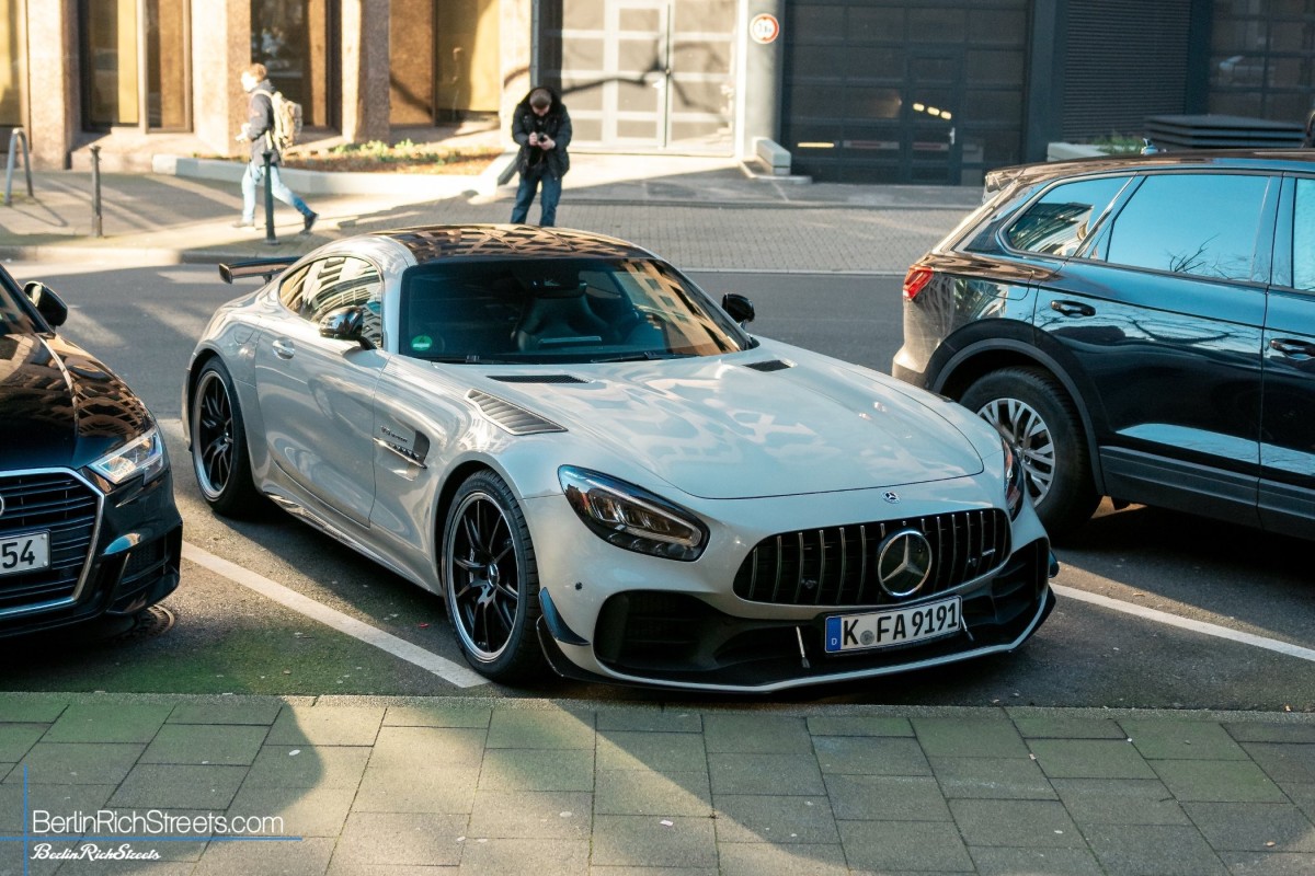 Mercedes-AMG GT-R Pro spotted in Düsseldorf — BerlinRichStreets