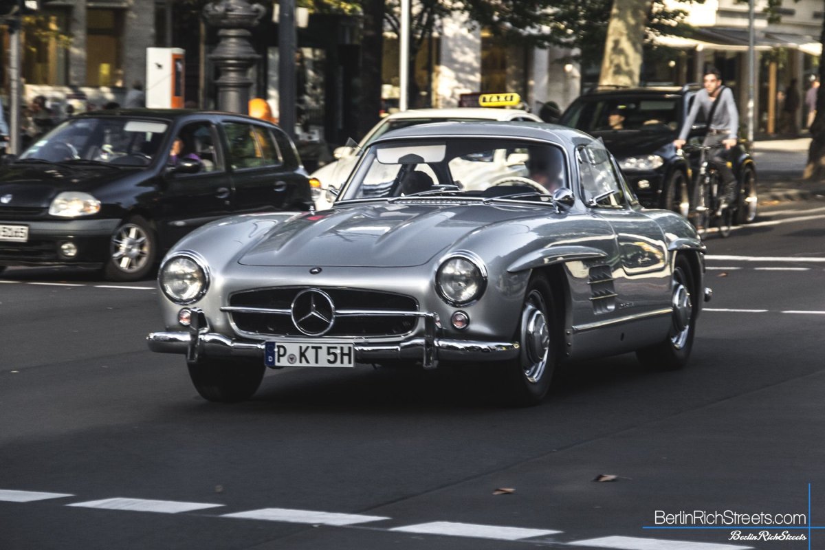 Mercedes-Benz 300SL spotted in Berlin — BerlinRichStreets