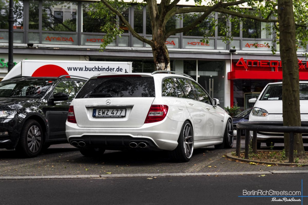 Mercedes-Benz C63 AMG (S204) 2012 spotted in Berlin — BerlinRichStreets