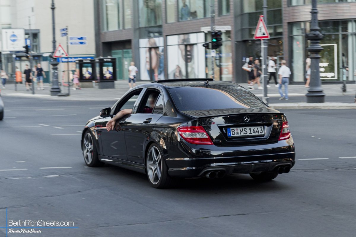 Mercedes-Benz C63 AMG (W204) spotted in Berlin — BerlinRichStreets