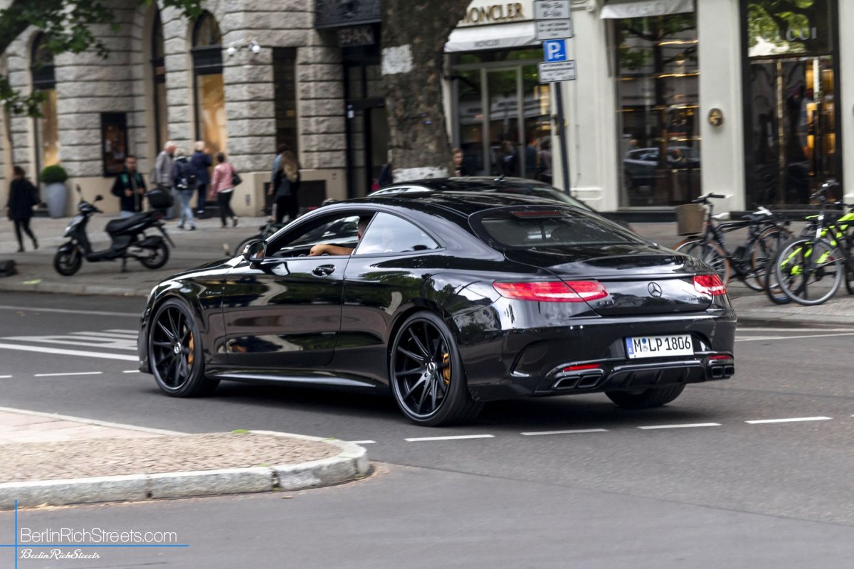 Mercedes-AMG S63 Coupé (C217) spotted in Berlin — BerlinRichStreets