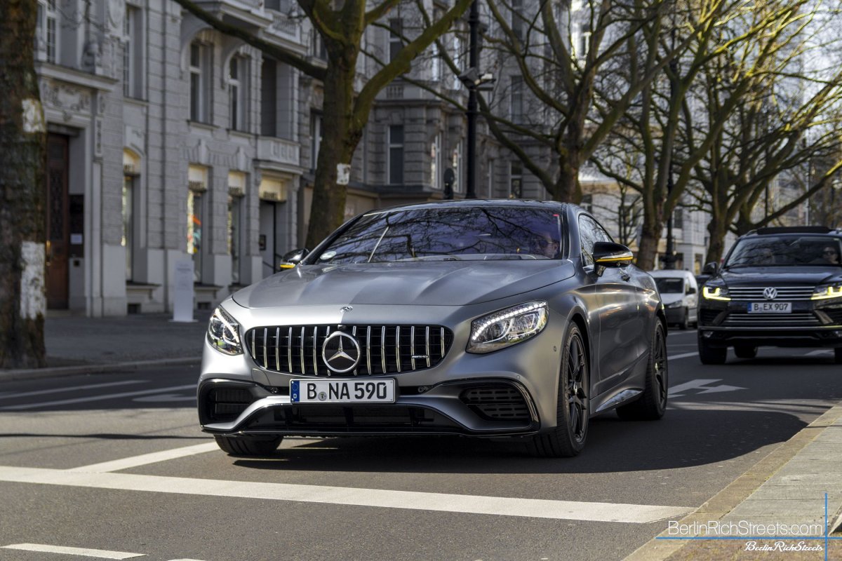 Mercedes-AMG S63 Coupé (C217) 2018 'Yellow Night Edition' spotted in Berlin — BerlinRichStreets