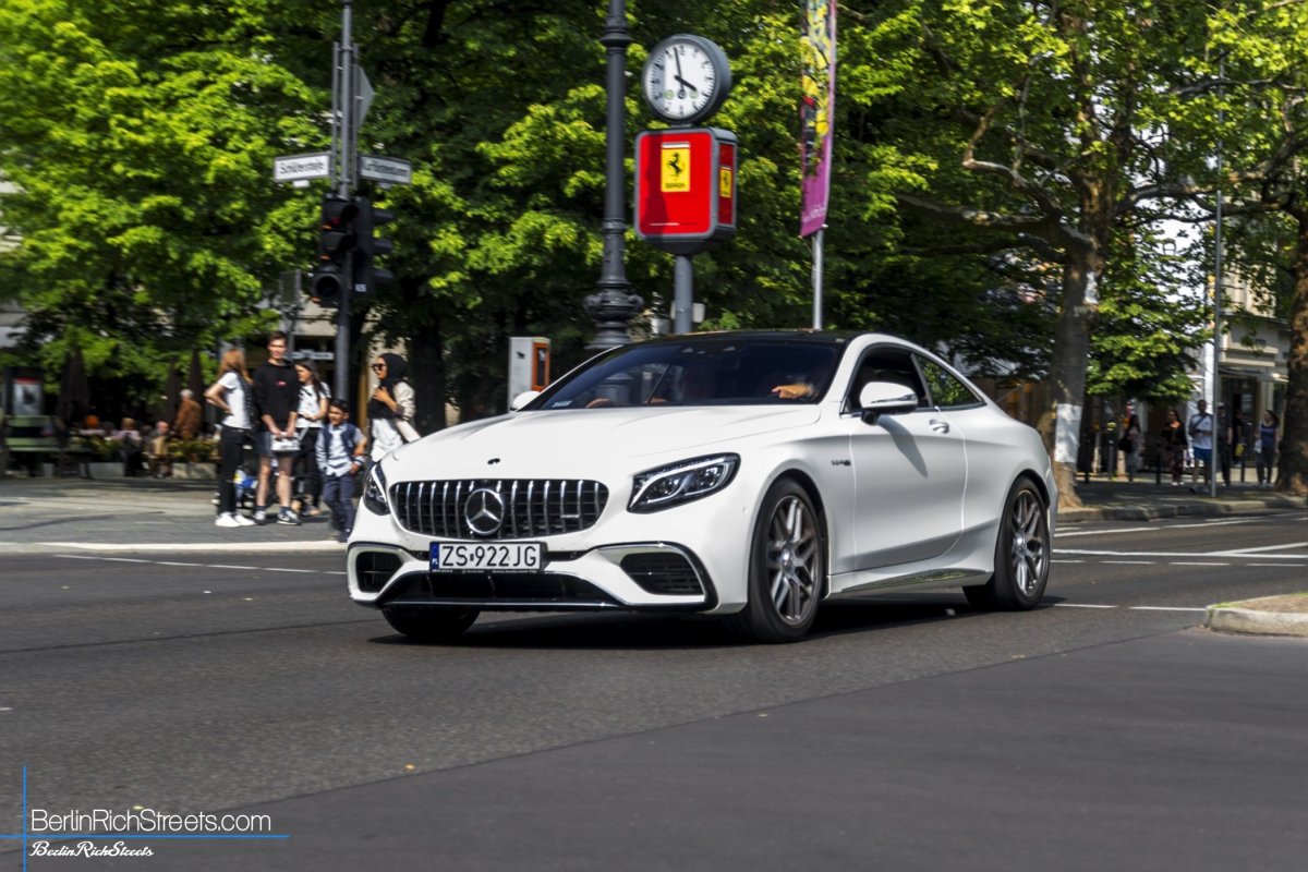 Mercedes-AMG S63 Coupé (C217) 2018 spotted in Berlin — BerlinRichStreets