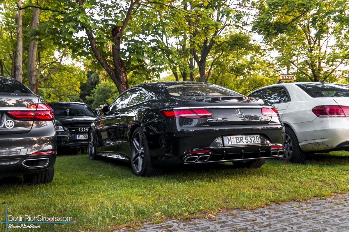 Mercedes-AMG S63 Coupé (C217) 2018 spotted in Berlin — BerlinRichStreets