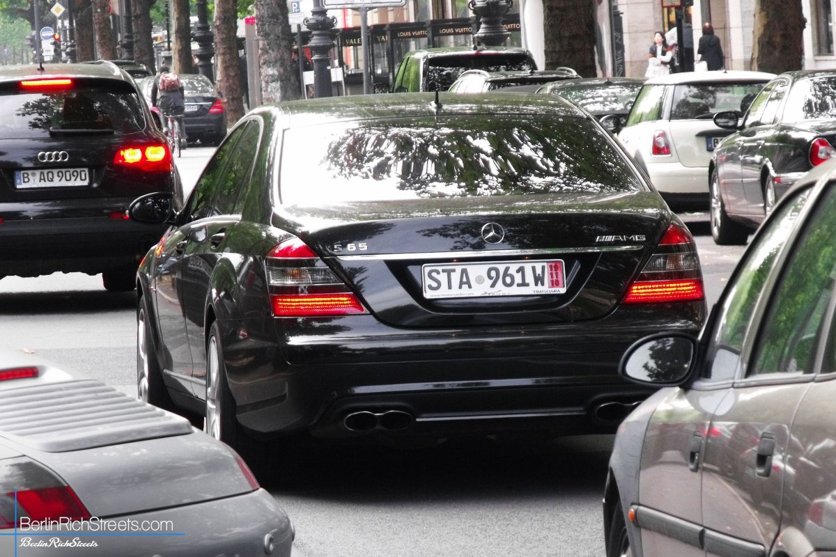 Mercedes-Benz S65 AMG (V221) spotted in Berlin — BerlinRichStreets