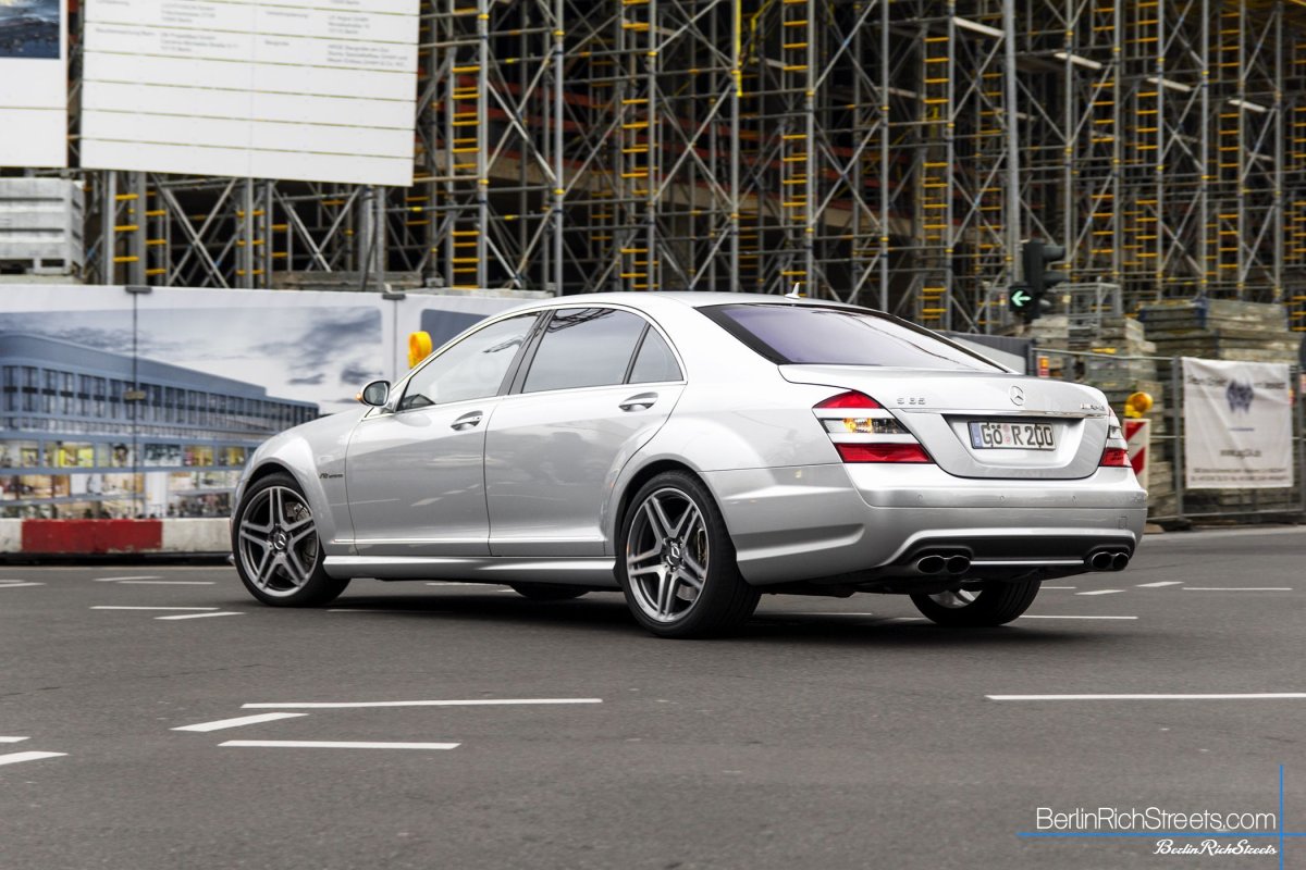 Mercedes-Benz S65 AMG (V221) spotted in Berlin — BerlinRichStreets