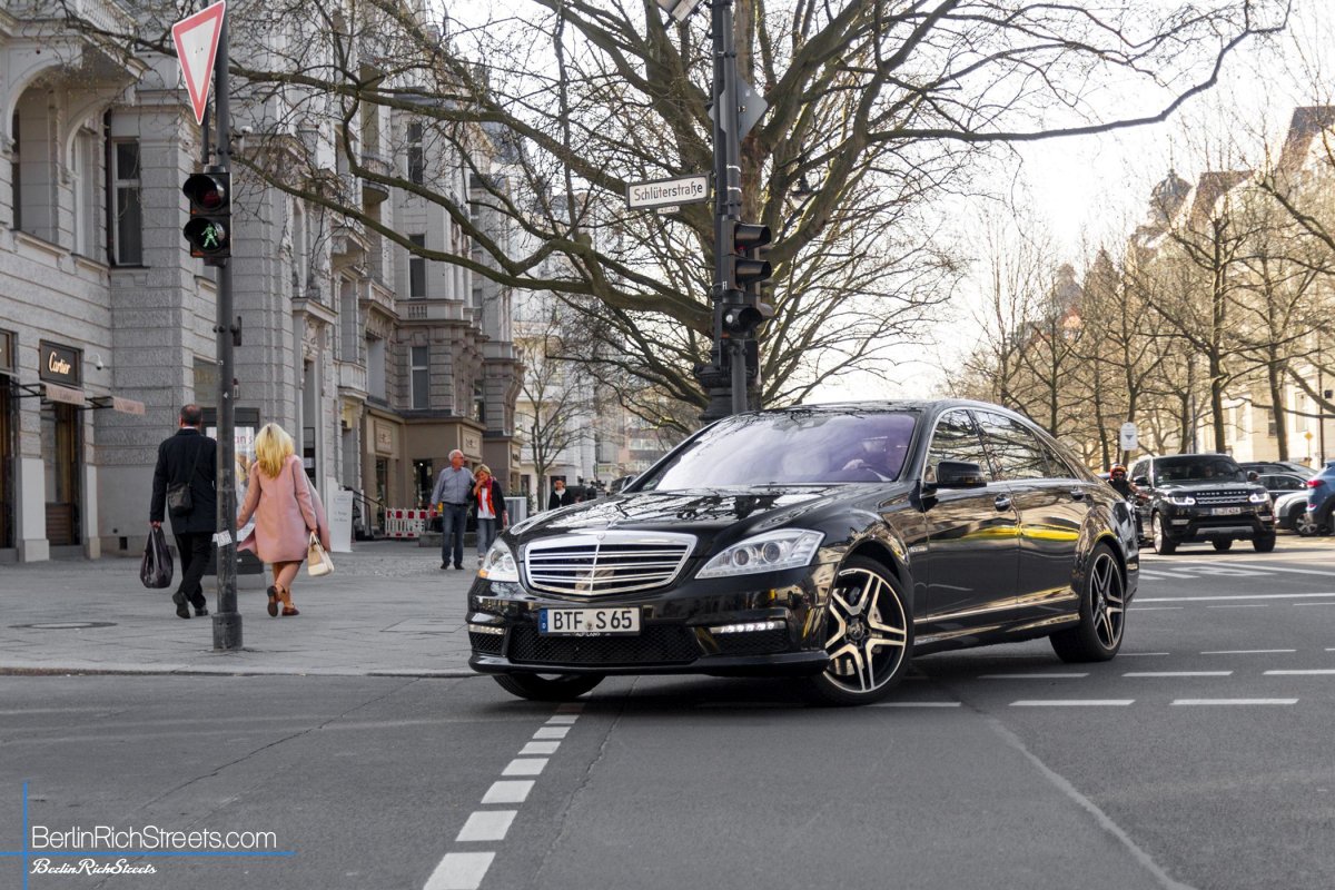 Mercedes-Benz S65 AMG (V221) 2010 spotted in Berlin — BerlinRichStreets